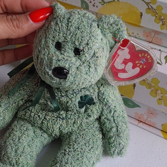 Shamrock Beanie - Picture 2 of 4